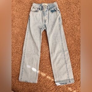 Abercrombie & Fitch Light Wash Relaxed Denim Jeans